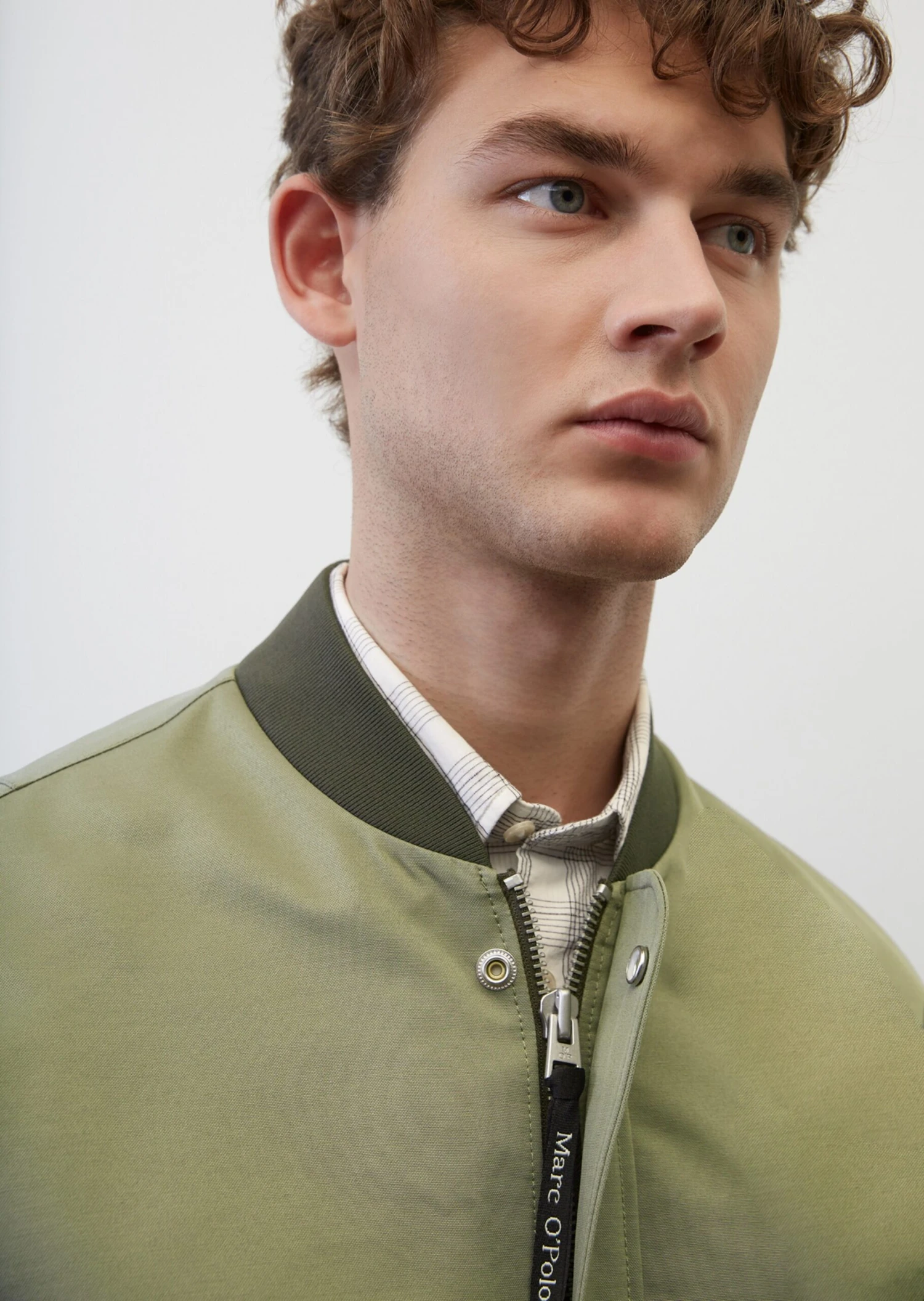 Marc O'Polo Bomber Jacket In A Regular Fit In Robust Canvas Fabric 7 Marc O'Polo Bomber Jacket In A Regular Fit In Robust Canvas Fabric – Bild 5