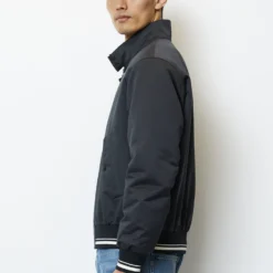 Marc O'Polo Bomber Jacket In A Regular Fit With Biker Collar 16 Marc O'Polo Bomber Jacket In A Regular Fit With Biker Collar -Marc O'Polo Verkäufe 1cc324dad84aa4611e70c8a5ba5ae6f1 scaled