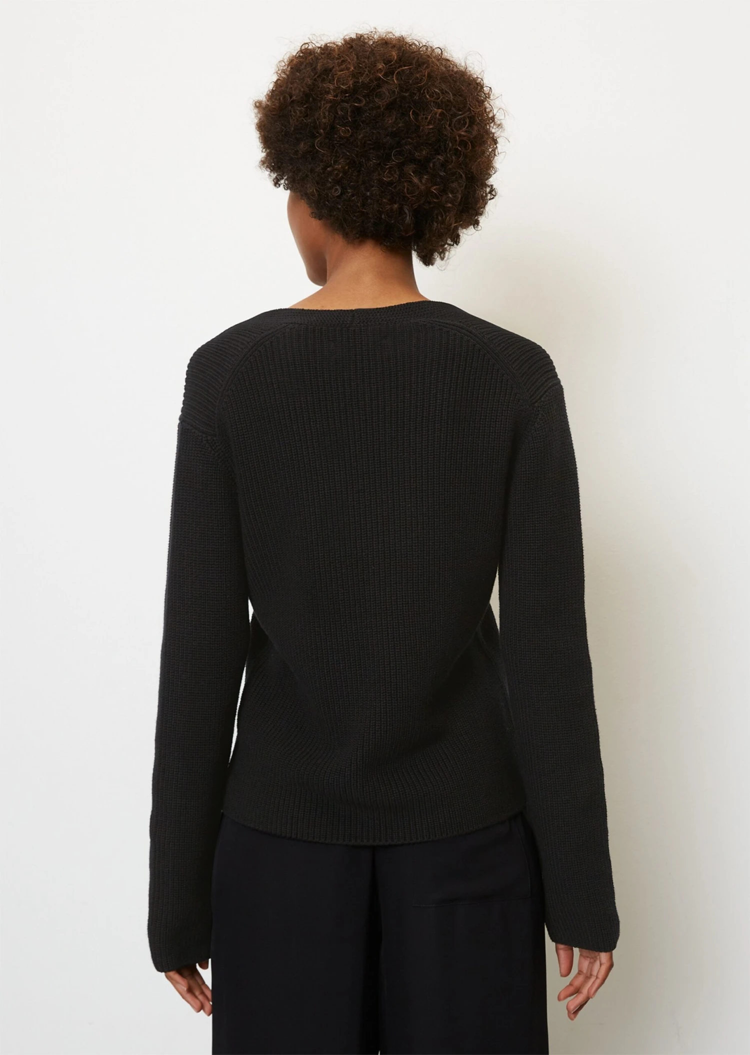 Marc O'Polo V-neck Knitted Jumper From Heavy Weight Cotton 5 Marc O'Polo V-neck Knitted Jumper From Heavy Weight Cotton – Bild 3