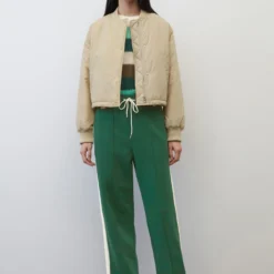 Marc O'Polo Cropped Padded Puffer Bomber Jacket With A Water-resistant Surface -Marc O'Polo Verkäufe 262d2e9e70bfa76b6aaf0fbe0b39b383 scaled