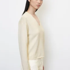 Marc O'Polo Fine Knit V-neck Jumper Made From A Blend Of Organic Cotton, Viscose And Linen -Marc O'Polo Verkäufe 36f9f70dc1501b13b1e643b3ea64cba5 scaled