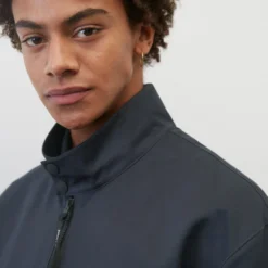 Marc O'Polo Bomber Jacket In A Regular Fit With A Stand-up Collar -Marc O'Polo Verkäufe 40f412f7c02c94d851a2f2f530374569 scaled