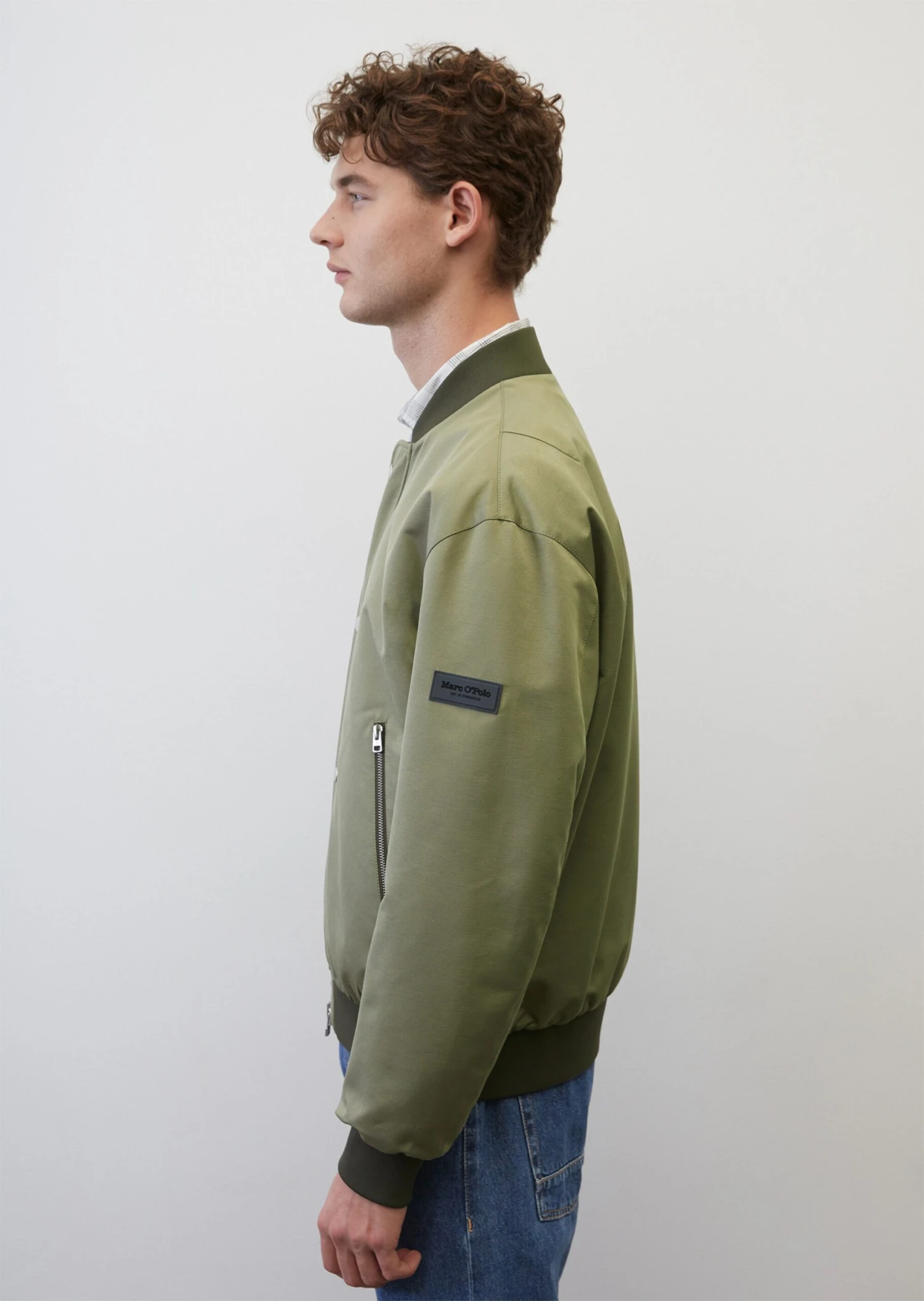 Marc O'Polo Bomber Jacket In A Regular Fit In Robust Canvas Fabric 8 Marc O'Polo Bomber Jacket In A Regular Fit In Robust Canvas Fabric – Bild 6