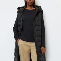 Marc O'Polo Super Light Hooded Quilted Vest Regular Made Of Recycled Materials -Marc O'Polo Verkäufe 6a11765597c3455170e32d9f6c1f8408 scaled