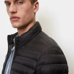 Marc O'Polo Quilted Jacket With DuPont™ Sorona® Padding -Marc O'Polo Verkäufe 7f9514ed3777f6385900ce7f5ea8d475 scaled