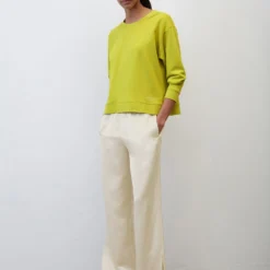 Marc O'Polo Sweatshirt In A Relaxed, Cropped Fit With Slits At The Side Seams Made Of Organic Cotton