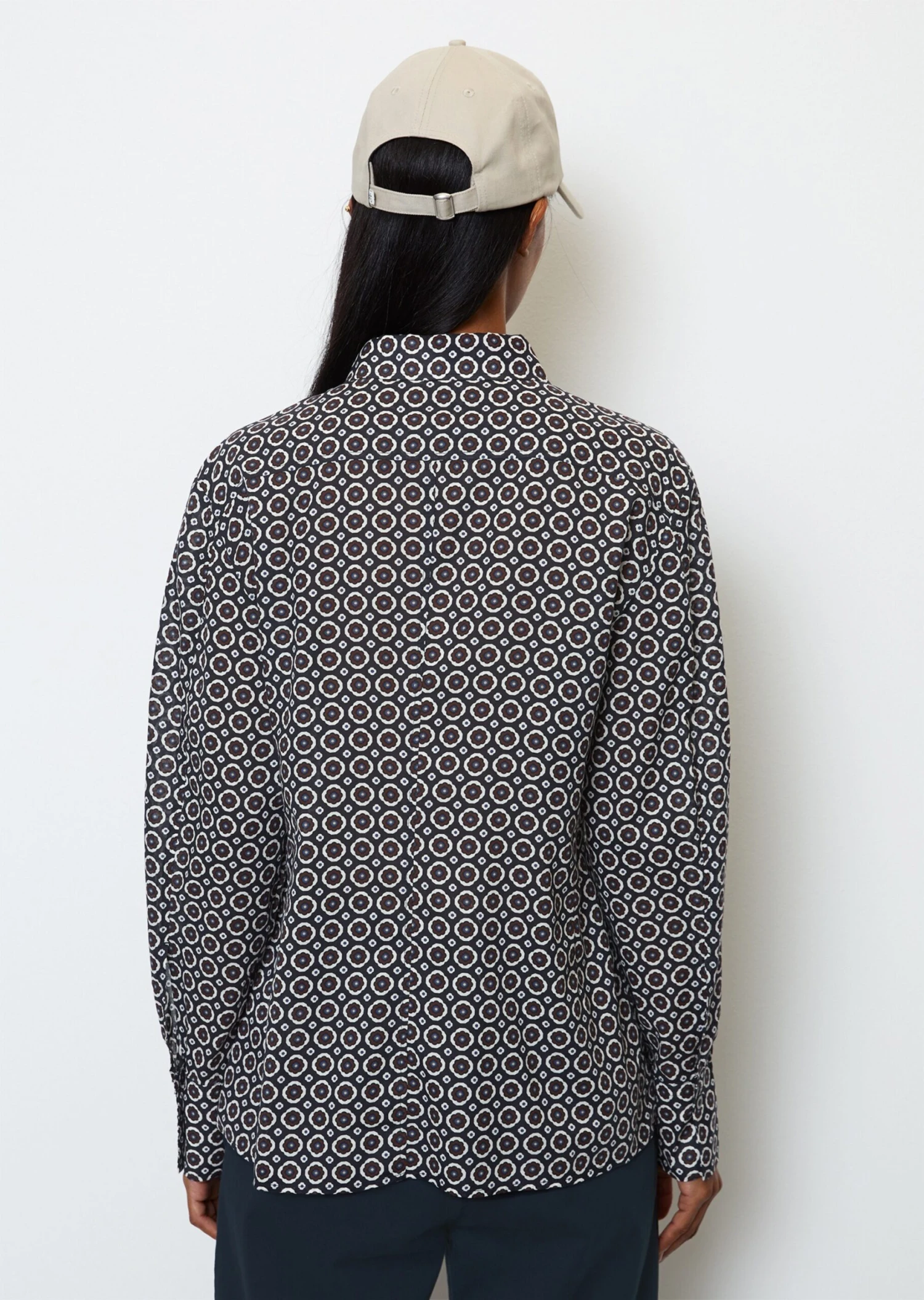 Marc O'Polo Long-sleeved Blouse With All-over Print Regular In Voile Fabric With A Silky Touch 5 Marc O'Polo Long-sleeved Blouse With All-over Print Regular In Voile Fabric With A Silky Touch – Bild 3