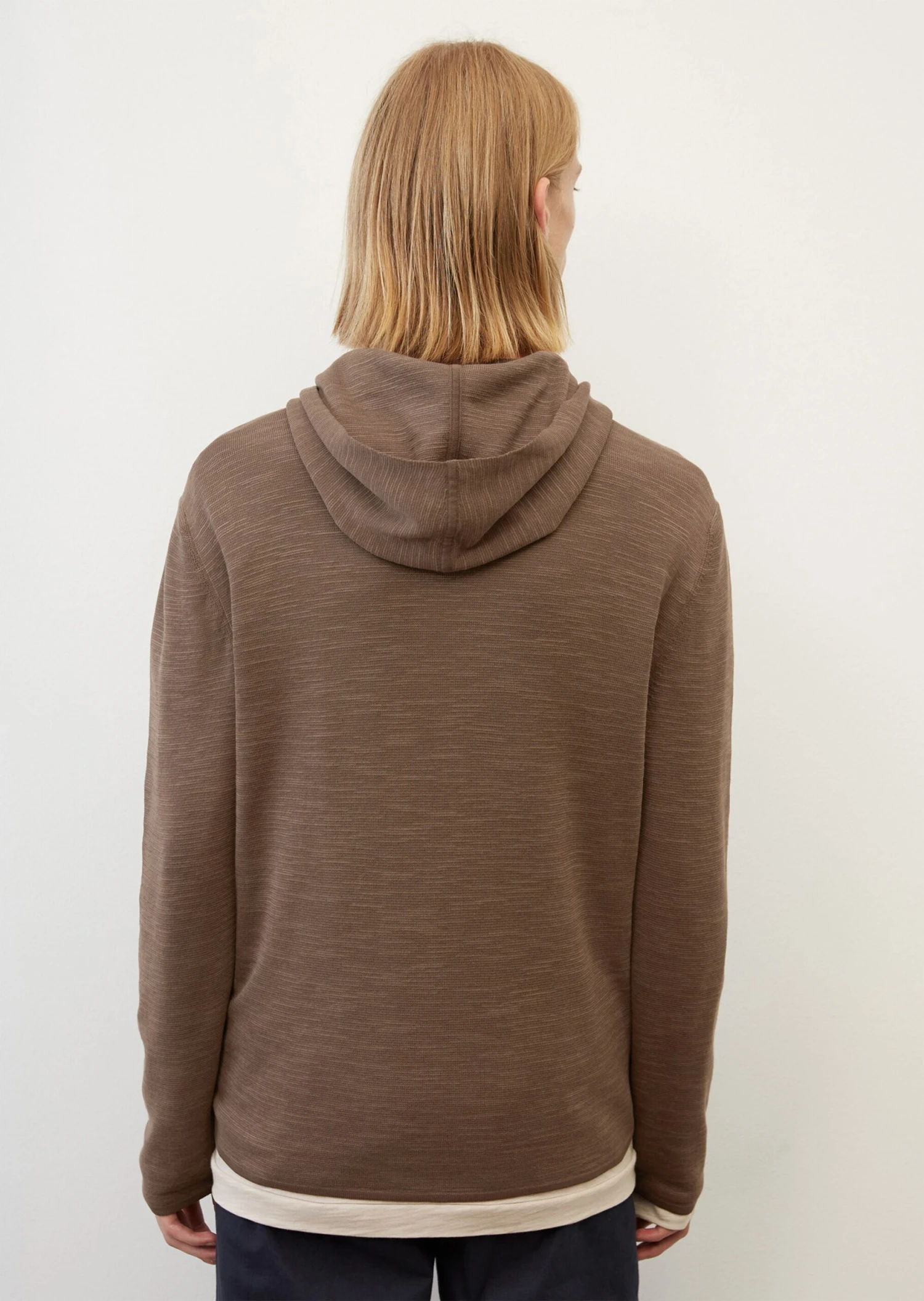 Marc O'Polo Sporty Hooded Cardigan In A Regular Fit Made Of A Cotton/new Wool Blend 5 Marc O'Polo Sporty Hooded Cardigan In A Regular Fit Made Of A Cotton/new Wool Blend – Bild 3