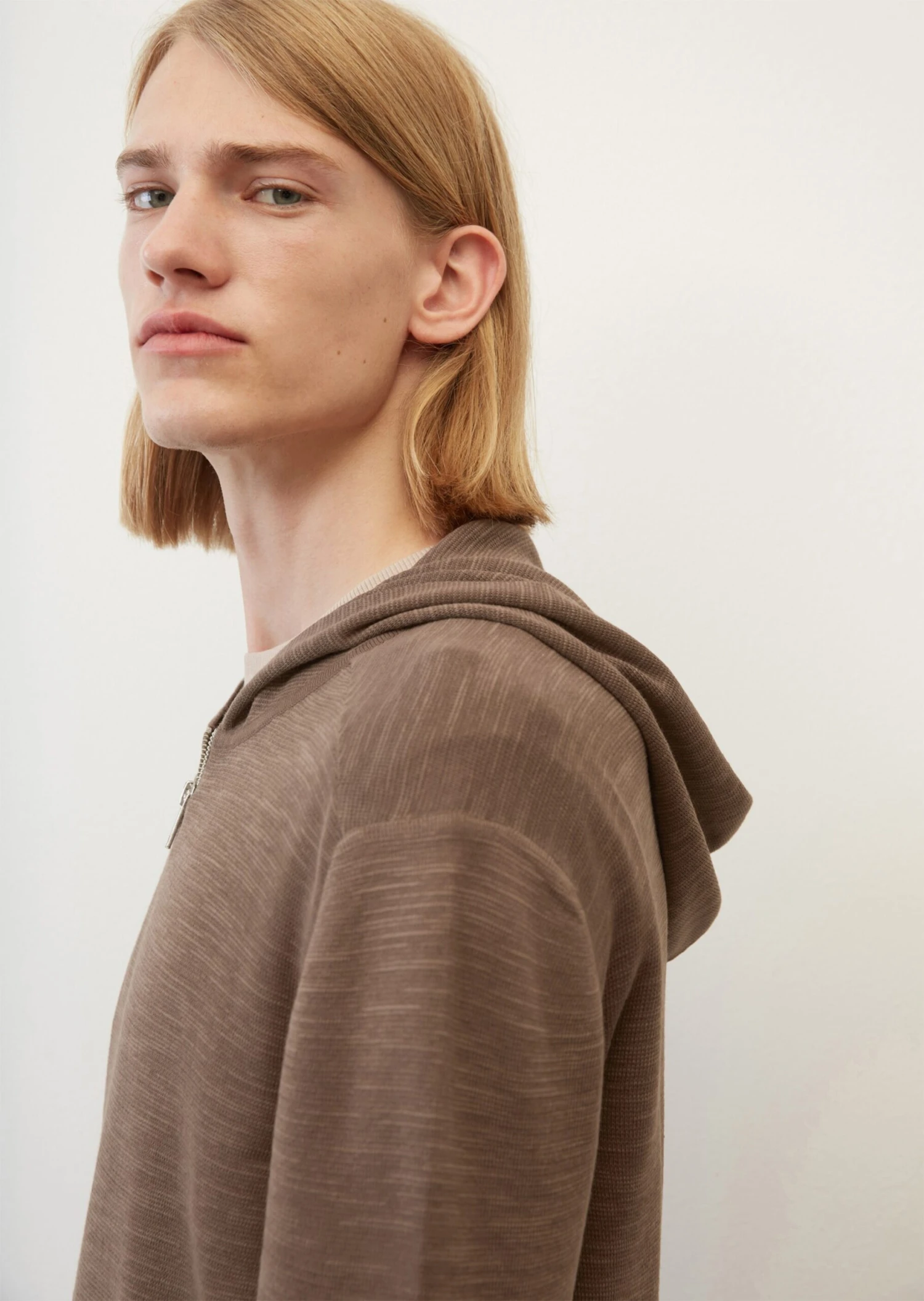 Marc O'Polo Sporty Hooded Cardigan In A Regular Fit Made Of A Cotton/new Wool Blend 7 Marc O'Polo Sporty Hooded Cardigan In A Regular Fit Made Of A Cotton/new Wool Blend – Bild 5