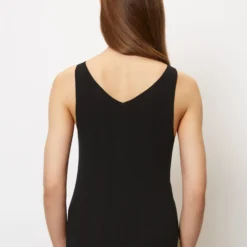 Marc O'Polo Finely Ribbed Top With A V-neckline Made Of Blended Viscose -Marc O'Polo Verkäufe 9a3a340cb47b799a108be8db0c8e88d3 scaled