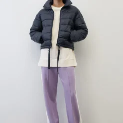 Marc O'Polo Cropped Padded Puffer Jacket With A Water-resistant Surface -Marc O'Polo Verkäufe 9a8ecb1bab3e837cd032a228fa6befcd 1 scaled
