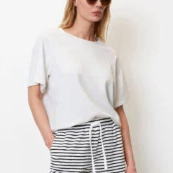 Marc O'Polo Short Sleeve Terry Sweatshirt In A Regular Fit In An Organic Cotton Blend -Marc O'Polo Verkäufe 9bafd81d164d29e11cd2ed6847a56ade scaled