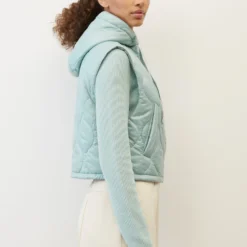 Marc O'Polo Cropped Hooded Quilted Bodywarmer Made Of Recycled Ripstop Fabric -Marc O'Polo Verkäufe a08a9d6a7c70b42a610406d173b2640e scaled