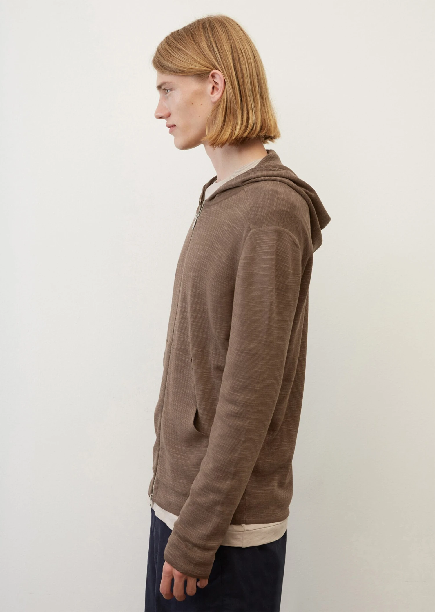 Marc O'Polo Sporty Hooded Cardigan In A Regular Fit Made Of A Cotton/new Wool Blend 8 Marc O'Polo Sporty Hooded Cardigan In A Regular Fit Made Of A Cotton/new Wool Blend – Bild 6