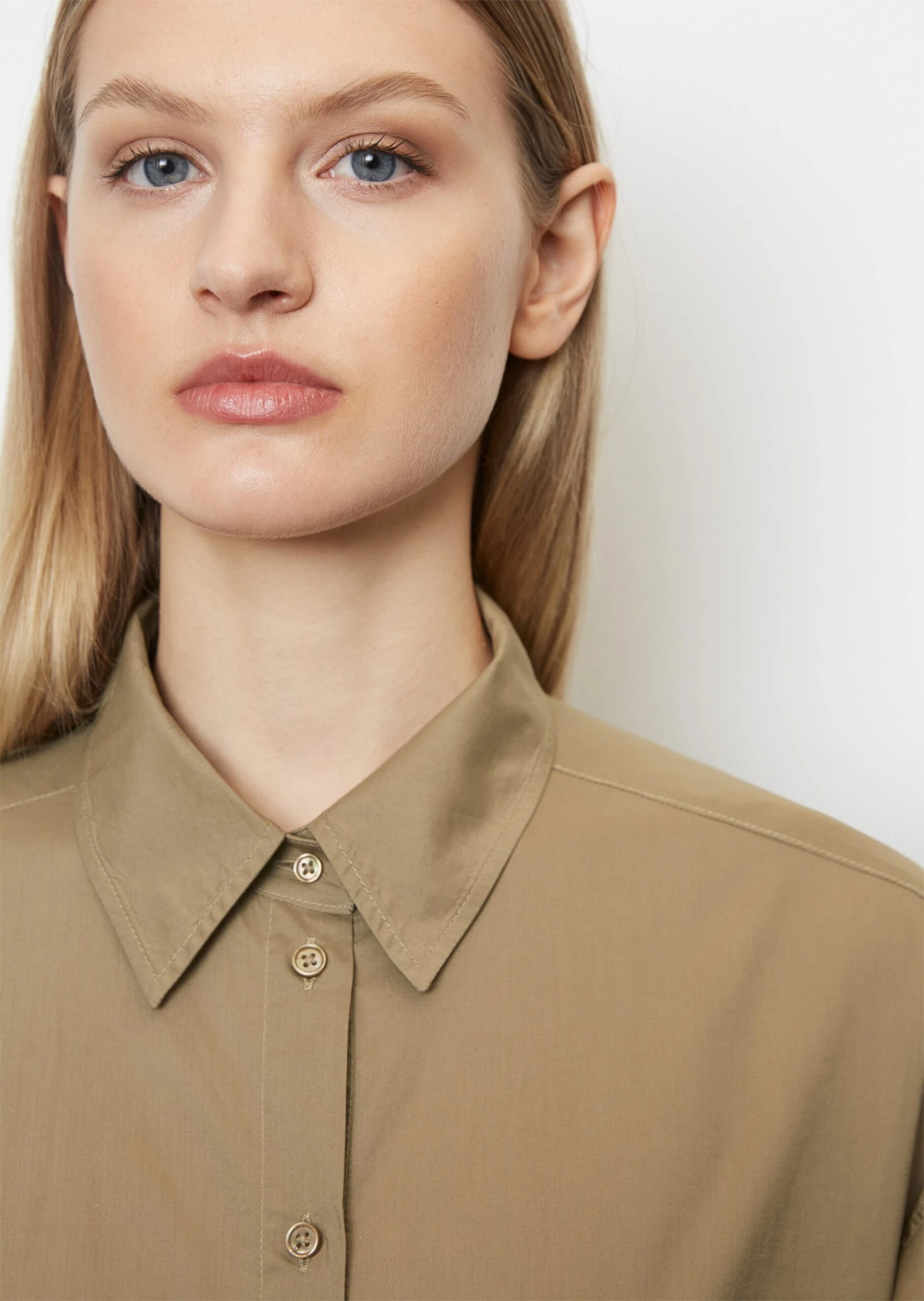 Marc O'Polo Long Sleeve Blouse In A Relaxed Fit Made Of Paper Touch Poplin 7 Marc O'Polo Long Sleeve Blouse In A Relaxed Fit Made Of Paper Touch Poplin – Bild 5