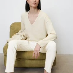 Marc O'Polo Fine Knit V-neck Jumper Made From A Blend Of Organic Cotton, Viscose And Linen