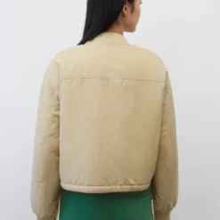 Marc O'Polo Cropped Padded Puffer Bomber Jacket With A Water-resistant Surface -Marc O'Polo Verkäufe d2a9452dd5a29a1f19c763d28147188d scaled