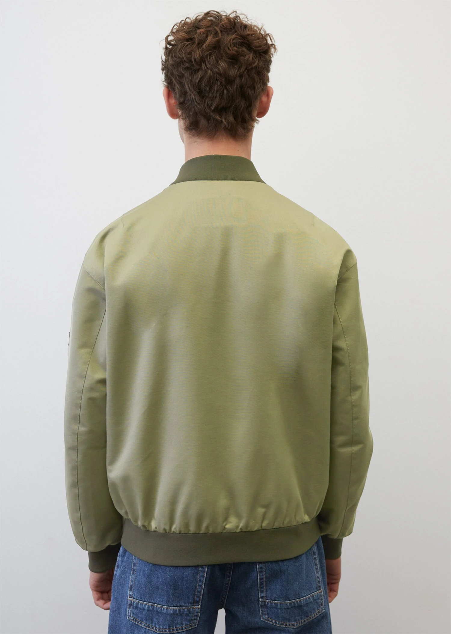 Marc O'Polo Bomber Jacket In A Regular Fit In Robust Canvas Fabric 5 Marc O'Polo Bomber Jacket In A Regular Fit In Robust Canvas Fabric – Bild 3