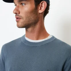 Marc O'Polo Round-neck Jumper In A Regular Fit Made Of A Blend Of Organic Cotton And Cashmere -Marc O'Polo Verkäufe e3f1be32f3679334fba4dcb38bc4fed3 scaled