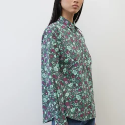 Marc O'Polo Flared Blouse With Allover Print Made Of Paper Touch Poplin -Marc O'Polo Verkäufe f3aaa77905d09d11afdf35c6cbbfc6e3 scaled
