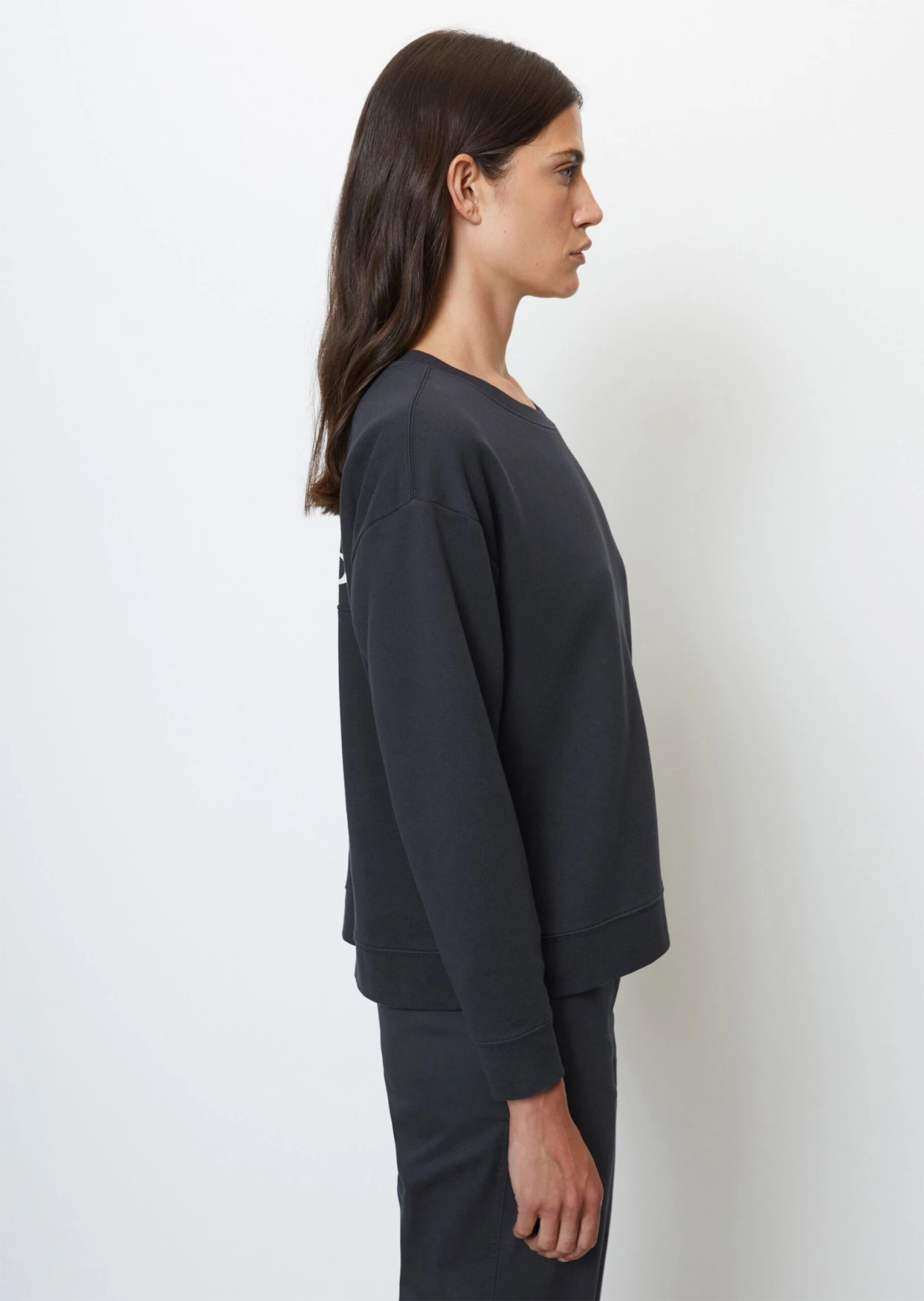 Marc O'Polo Sweatshirt With Side Seam Slits Relaxed Made Of Organic Cotton 8 Marc O'Polo Sweatshirt With Side Seam Slits Relaxed Made Of Organic Cotton – Bild 6
