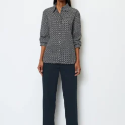 Marc O'Polo Long-sleeved Blouse With All-over Print Regular In Voile Fabric With A Silky Touch 14 Marc O'Polo Long-sleeved Blouse With All-over Print Regular In Voile Fabric With A Silky Touch -Marc O'Polo Verkäufe fee87191def05d38b71d6b5c2b37804c scaled