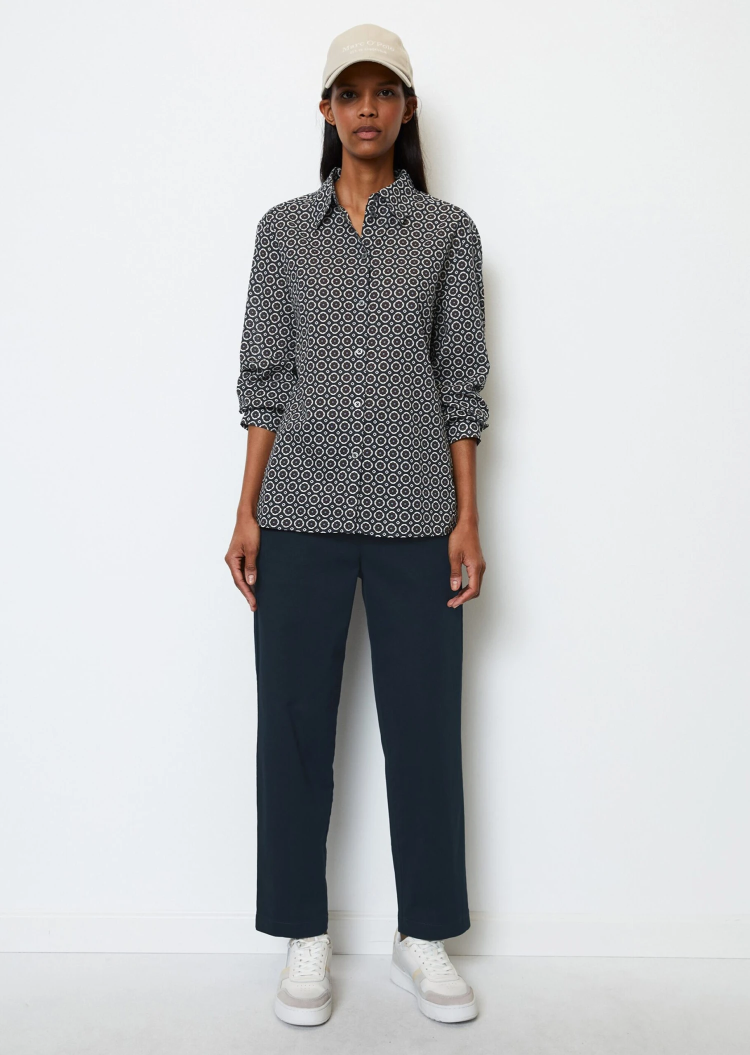 Marc O'Polo Long-sleeved Blouse With All-over Print Regular In Voile Fabric With A Silky Touch 6 Marc O'Polo Long-sleeved Blouse With All-over Print Regular In Voile Fabric With A Silky Touch – Bild 4